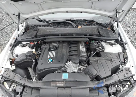 2007 BMW 328Xi z USA, uszkodzony, nr VIN WBAVT73557FZ35970